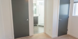3bd/3.25ba Seattle Home Gallery 25