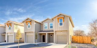 Beautiful 3/2.5 Townhome Gallery 1