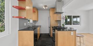 631 Pier Ave Gallery 7