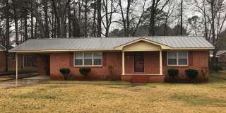 803 Corsbie Street Gallery 1