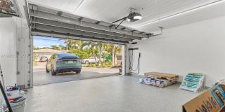 2207 NE 16th Ave Gallery 44
