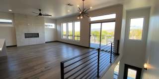 Close to Micron, 3 Bedroom 3 bath w/ a Million Dollar View! Gallery 26