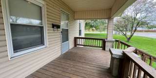 Updated 2 bed/1 bath, 780 sqft home! 1522 W High St in Springfield MO. Gallery 3