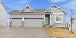 4 Bedroom Home near Flanagan Lake Gallery 1