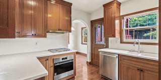 4208 51st Ave NE 4208 51st Ave NE Gallery 10