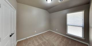 3 Bedroom 2 bathroom with Study in Yukon Schools Gallery 14
