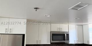 3001 W Rolling Hills Cir Gallery 8