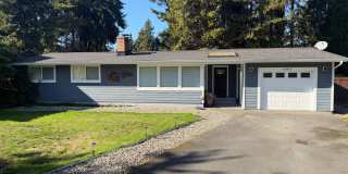 3 Bed 1 Bath rambler For Rent $3,000.00/Monthly in Edmonds Gallery 1