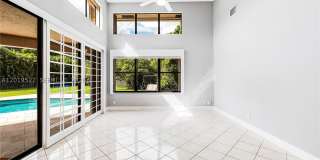 1256 Manor Dr S Gallery 13