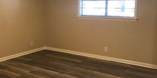 3 bed 2 Bath Brick Home off Park Avenue! Gallery 17