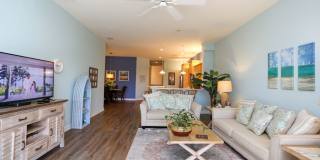 Beautiful Estero Condo Gallery 24