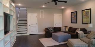 2200 NW Small Oaks Street Gallery 19