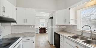 4138 N Lockwood Ave Upper Gallery 27