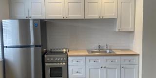 338 Walton Boulevard Gallery 2