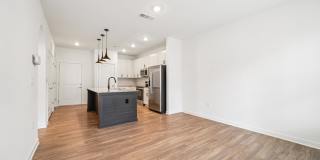 Colina Hillside Gallery 106