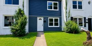 Renovated Townhome in Chesapeake Gallery 1