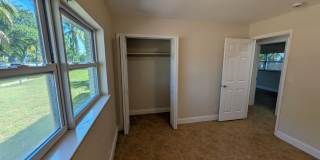 Spacious 3BR Rental with Outdoor Living Space Gallery 38