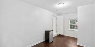4813 Calvert Road Gallery 13