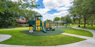 1369 Riverside Circle Gallery 30
