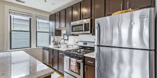 2229-35 W Wilson Gallery 18