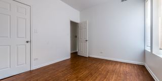 4820 S Michigan Ave Gallery 4