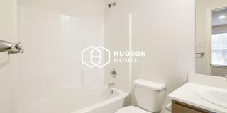 925 Burgan Street Gallery 13