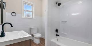 4 bed 1 bath - all updated, central air, laundry Gallery 8