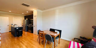 Modern 3 Bedroom, 2.5 Bath Townhouse Modern 3 Bedroom, 2.5 Bath Townhouse Gallery 3