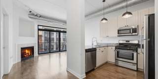 1155 W Madison Street Gallery 14