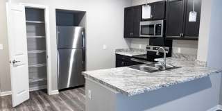 Promenade Luxury Apartments Gallery 22