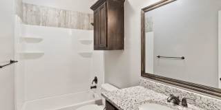 3br 2ba duplex with 2 car garage! Gallery 9