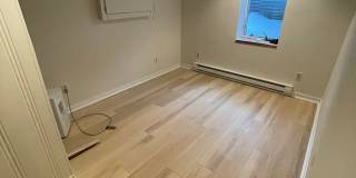 AVAILABLE NOW- 3 bbed 2 bath home! Gallery 9