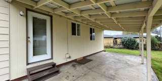 Charming 2 Bed 1 Ba House in Gladstone - Garage, Washer and Dryer, Landscaping Including! Gallery 28