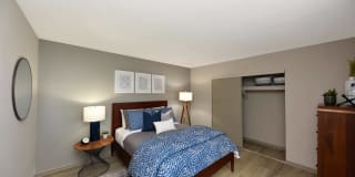 The Hendrix Gallery 24