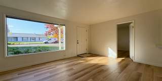 2835 Pearl Street Gallery 1