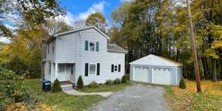 Charming 3-Bedroom Home Near Pontoosuc Lake Gallery 1