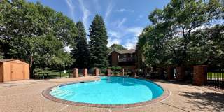 Spacious 2 Bed 2 Bath Condo in Aurora! Across from Community Pool!! Spacious 2 Bed 2 Bath Condo in Aurora! Across from Community Pool!! Gallery 16