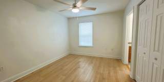 SPACIOUS 3/3 , Open Floor Plan, Vaulted Ceilings, New Paint and New Plank Floors, and W/D! $1500/month Avail Now! Gallery 15