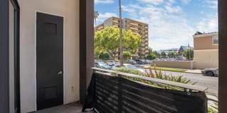 118 South Kenwood Street Gallery 9