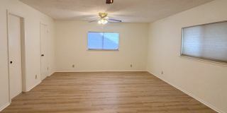 9202 ROQUEFORT Gallery 15