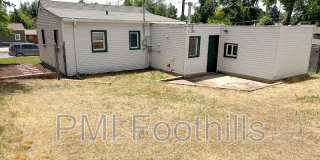 825 East Dartmouth Avenue Gallery 16