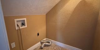 109 East North Street Gallery 32