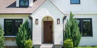 Luxury Downtown Home Luxury Downtown Home Gallery 1