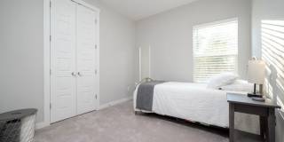 817 7TH Avenue S Gallery 24