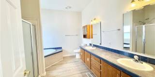 561 Janet Lane Gallery 14