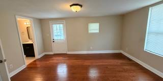 826 Radford Place Gallery 9