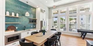 District West Gallery 14