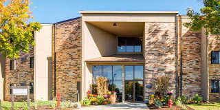 The Woods of Burnsville Gallery 49