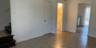 Spacious, affordable two bedroom townhouse in a great location in Charlotte! Gallery 23