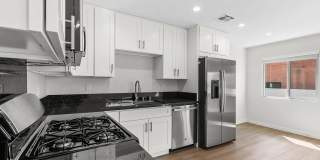 1902 N Hollywood Way Gallery 1